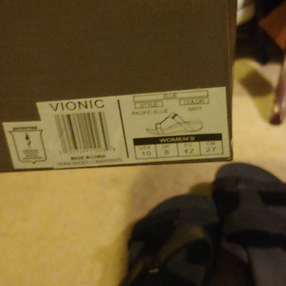 Vionic sandals - Picture 2 of 2